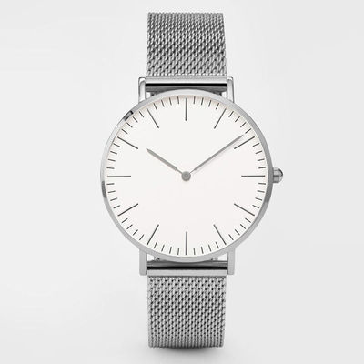Nonwaterproofの合金の水晶腕時計、女性のための腕時計を向くROHS