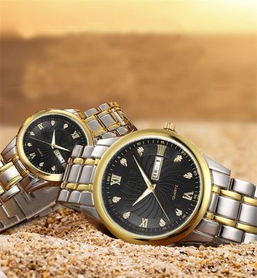 5ATM防水カップルの水晶腕時計、Sandproofのダイヤモンドのカップルの腕時計